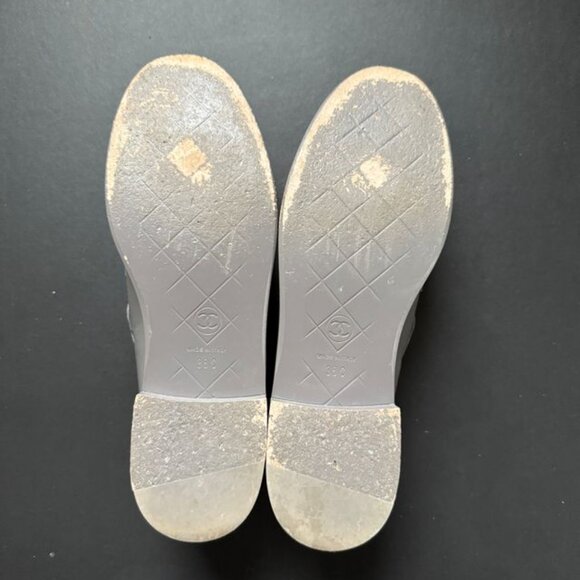 Turnlock Chanel Loafer in Grey - Picture 6 of 7